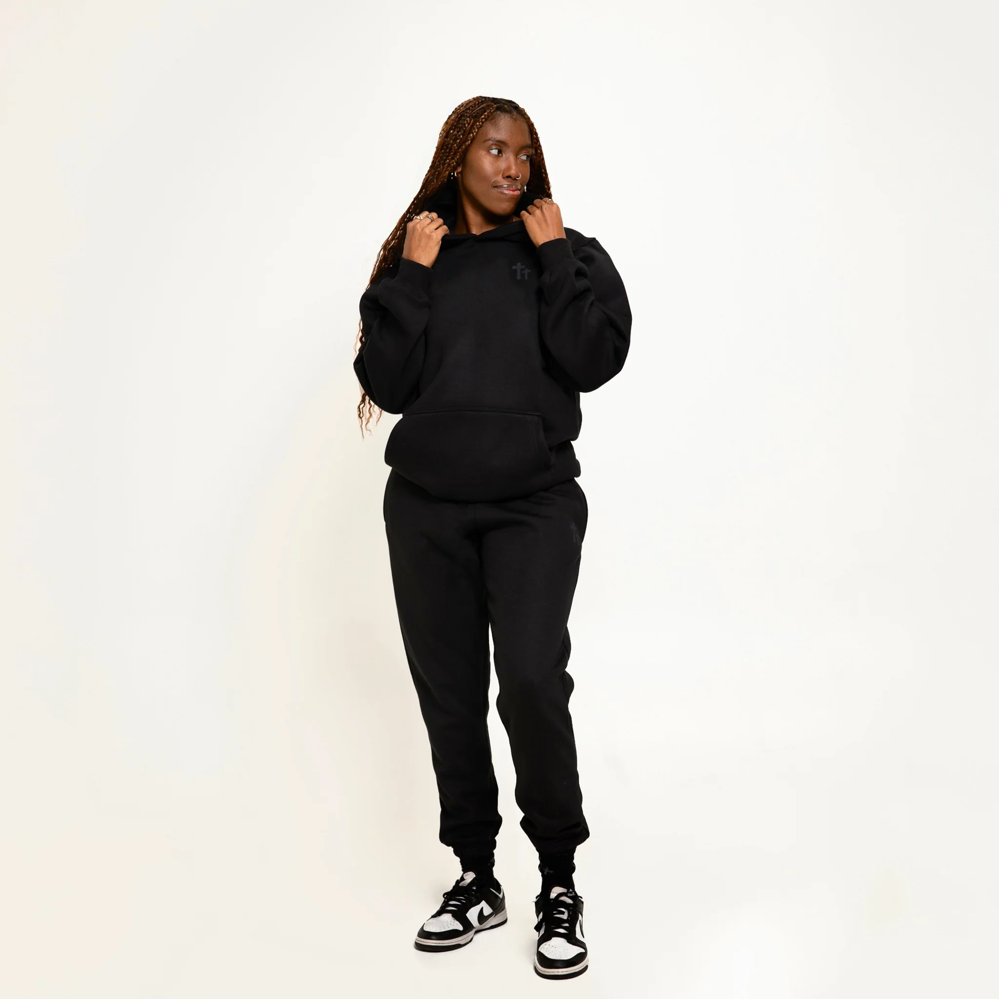 Carry My Cross Jogger Basic- Black - Image 5